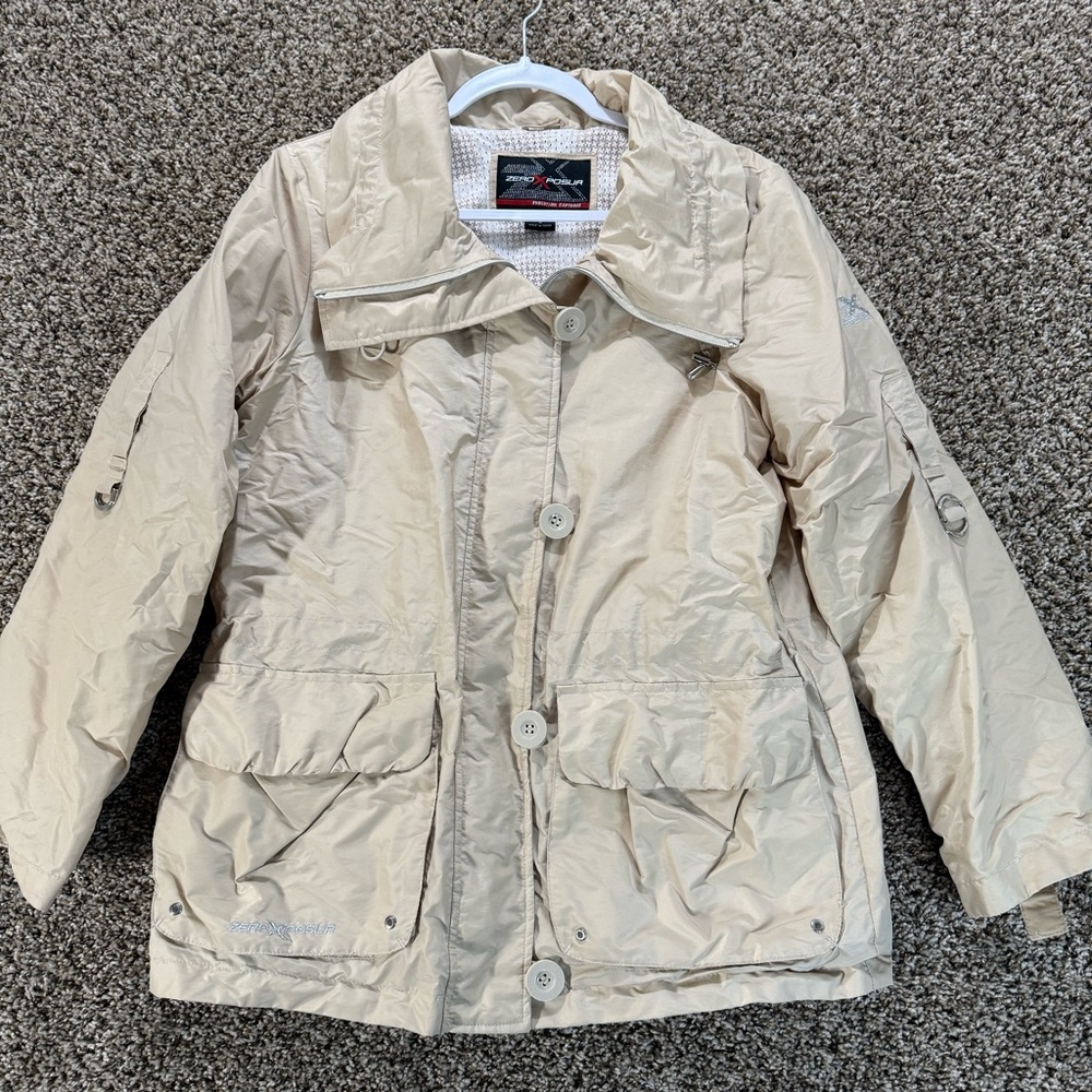 ZeroXposure Beige Raincoat Full Zip Button Jacket Womens Size Small Pockets Wind